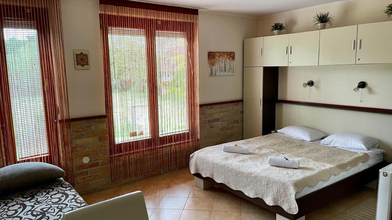 Gyula Var Panorama Apartman ภายนอก รูปภาพ