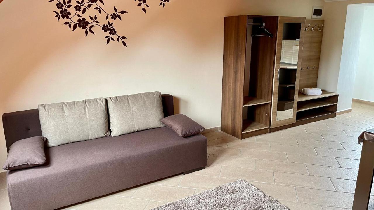 Gyula Var Panorama Apartman ภายนอก รูปภาพ